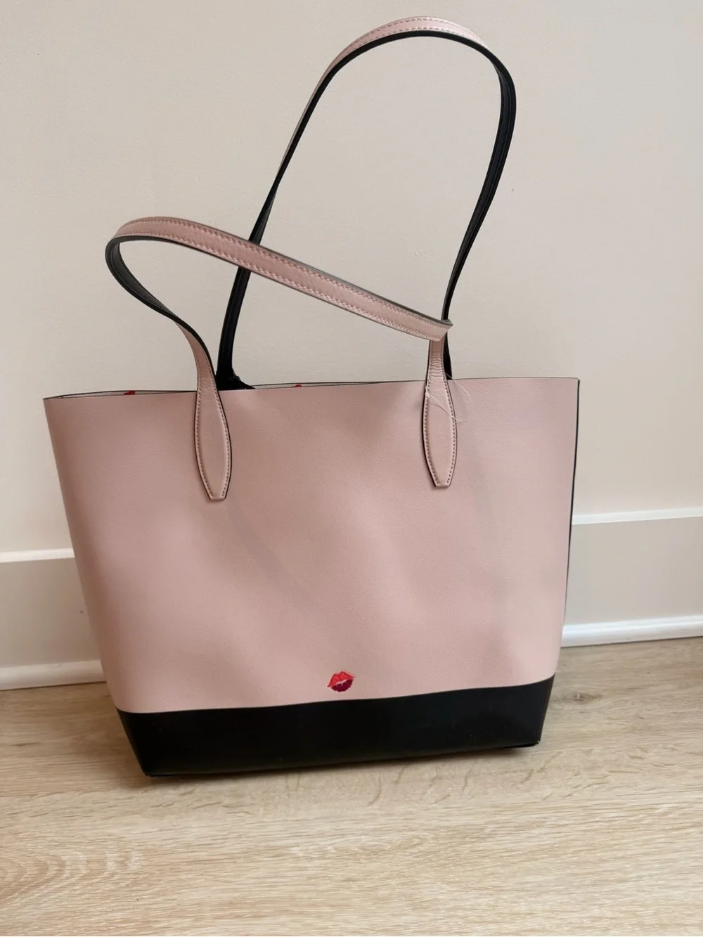 Kate Spade x Disney Minnie Mouse Reversible Tote NWT with Pouch